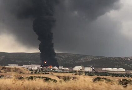 Alarma en Puertollano: arde un depósito de combustible en el complejo petroquímico