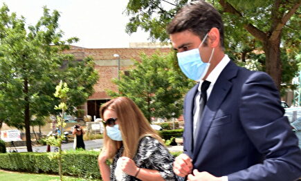 Jesulín de Ubrique, roto de dolor en el último adiós a Humberto Janeiro