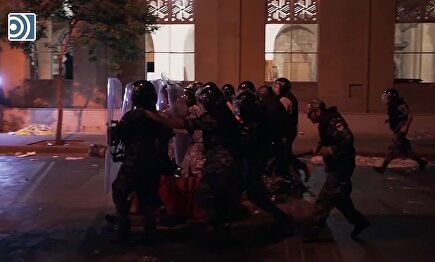 La violencia protagoniza las protestas en Beirut dejando un policía muerto y más de 170 heridos