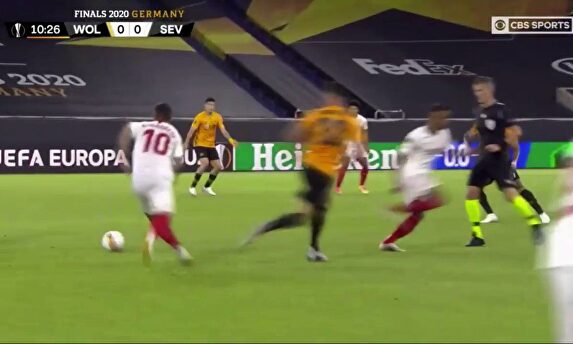 El jugadón lleno de potencia de Adama Traoré que da la vuelta al mundo