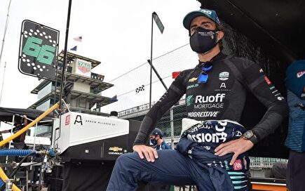 Fernando Alonso brilla con luz propia en el inicio de Indianápolis | EFE