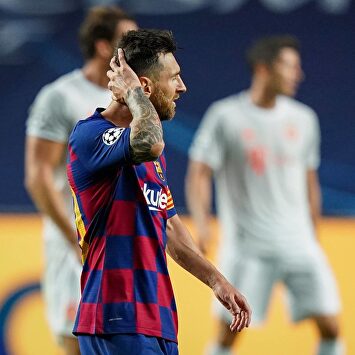 Debacle histórico en Champions: 2-8 del Bayern al Barça | Cordon Press