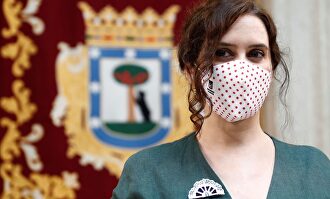 La presidenta de la Comunidad de Madrid, Isabel Díaz Ayuso, asiste a los actos conmemorativos de la festividad de la Virgen de la Paloma. | EFE