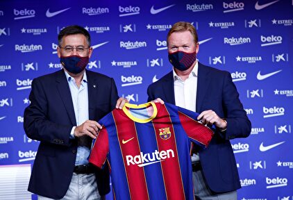 Ronald Koeman, junto a Josep María Bartomeu en su presentación con el FC Barcelona. | EFE