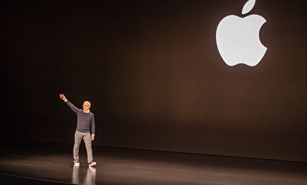 Tim Cook en la sede de Apple | Europa Press