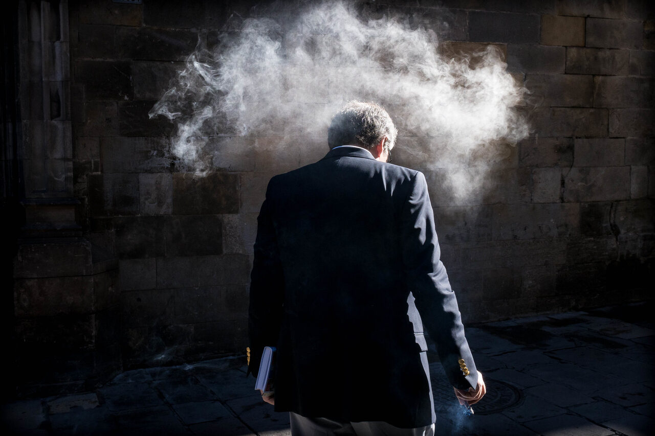 Anulan la orden de la CAM que prohíbe fumar en la calle | Flickr