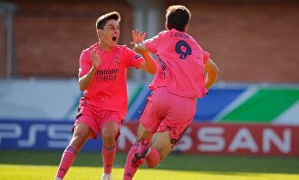 Latasa se perderá la final por acumulación de tarjetas | Twitter