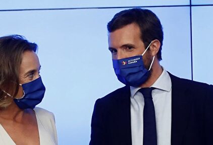 Pablo Casado, este jueves con Ana Pastor, Cuca Gamarra y José Luis Martínez Almeida. | EFE