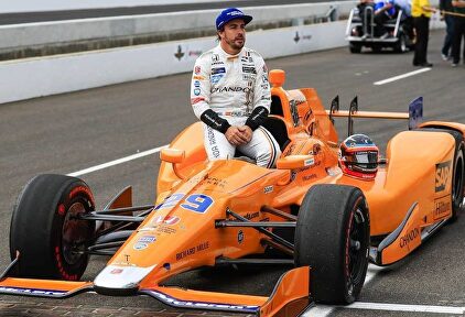 Luca de Meo considera perfecto en todos los niveles el fichaje de Alonso | EFE