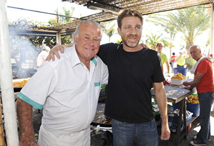 Con Juanjo Artero, su hijo en la ficción | Gtres