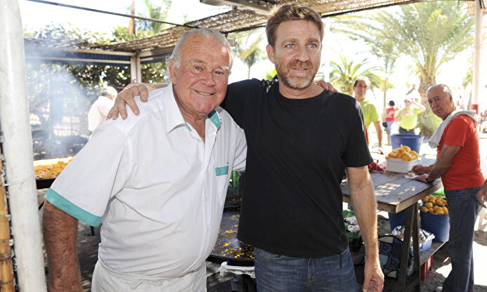 Con Juanjo Artero, su hijo en la ficción | Gtres