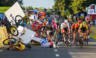 Fabio Jakobsen sigue recuperándose de la caída sufrida en el Tour de Polonia. | Cordon Press