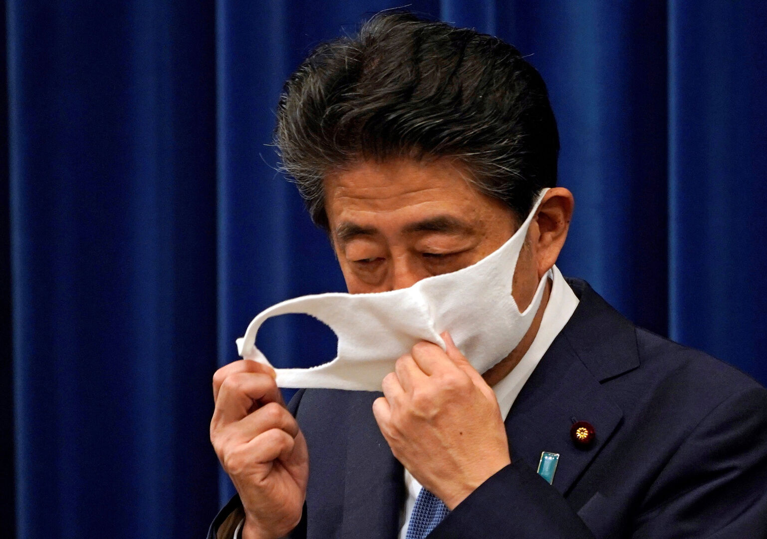 Shinzo Abe anuncia su dimisión por motivos de salud