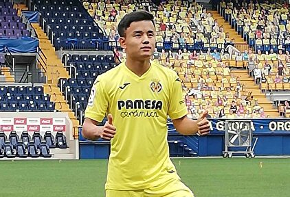 Así se las gasta Kubo en el Villarreal cantando Doraemon en japonés