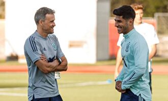 Marco Asensio baja por un edema en la rodilla. | RFEF