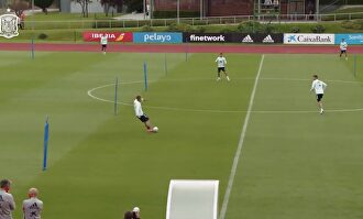 Luis Enrique busca la vuelta del 'tiki-taka' en la selección