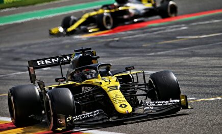 Damon Hill considera que el asturiano llega en el momento correcto | Twitter