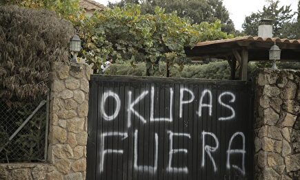 Pintada contra los Okupas en Eurovillas | Twitter