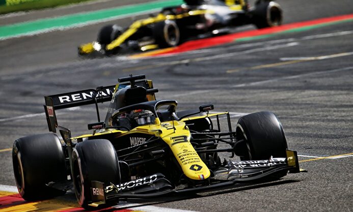 Damon Hill considera que el asturiano llega en el momento correcto | Twitter