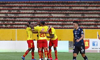 Los futbolistas del Aucas ecuatoriano celebran un gol. | Página web oficial SD Aucas