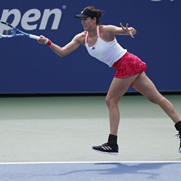Garbiñe Muguruza, durante su partido de segunda ronda ante la búlgara Tsvetana Pironkova. | EFE