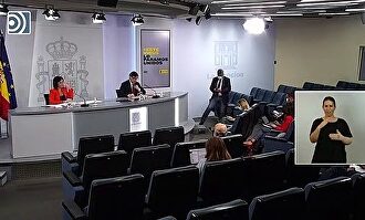 Las Comunidades Autónomas que quieran cerrar colegios deberán "hablarlo" con el resto y el Gobierno