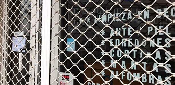 Tintorería cerrada por indicaciones sanitarias | Europa Press