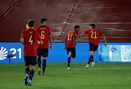 Ansu Fati se convirtió en el goleador más joven de la Selección española | EFE
