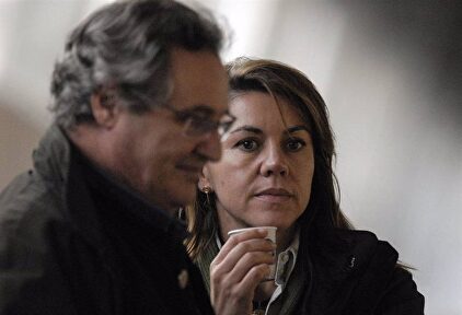 María Dolores de Cospedal y su marido, Ignacio López del Hierro. | Europa Press