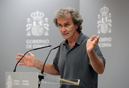 Simón anticipa que "no habrá vacunas para todo el mundo inmediatamente"