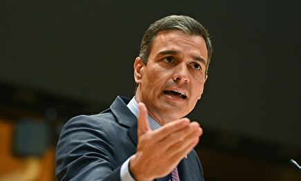 El presidente del Gobierno, Pedro Sánchez, en el pleno del Senado. | EFE