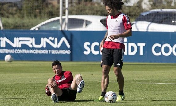El 'Chimy' Ávila se vuelve a romper el cruzado en un entrenamiento. | CA Osasuna