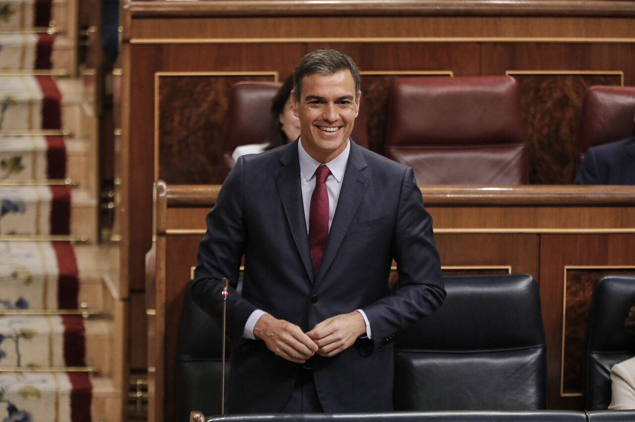 Pedro Sánchez, sonriente en el Congreso | Europa Press