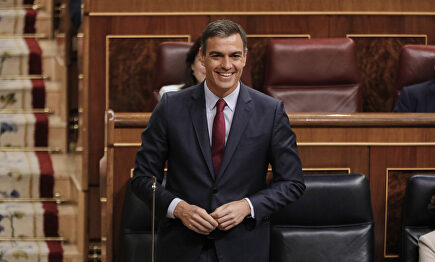 Pedro Sánchez, sonriente en el Congreso | Europa Press