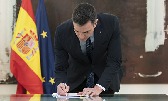 El presidente del Gobierno, Pedro Sánchez, durante la firma del Acuerdo Social en Defensa del Empleo | Europa Press