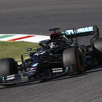 Hamilton firma una inédita pole en Mugello y Sainz saldrá noveno. | Cordon Press