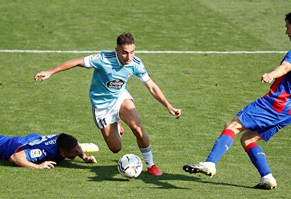 Emre Mor tuvo algunas de las mejores opciones del duelo | EFE