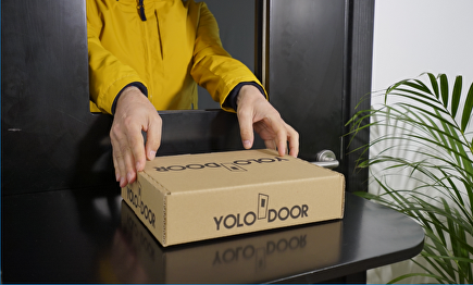 Un paquete de la empresa Yolodoor | Yolodoor