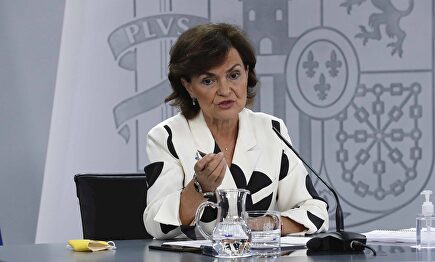 Carmen Calvo en la rueda de prensa tras el Consejo de Ministros de este martes.  | EFE
