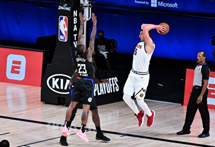 Increíble: los Nuggets remontan un 3-1 y dejan fuera al peor equipo de la historia del deporte americano