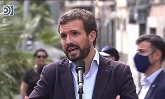 Casado propone a Iglesias: "Deje vivir en el jardín de su casa a unos okupas"