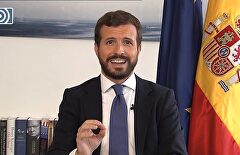 Casado defiende a Ayuso y acusa a Sánchez de "pretender derivar su negligencia a las CCAA"