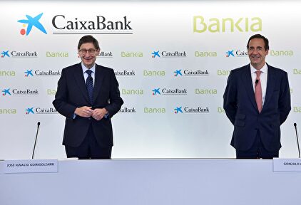 José Ignacio Goirigolzarri y Gonzalo Gortázar, en la comparecencia para dar cuenta de la fusión CaixaBank | EFE