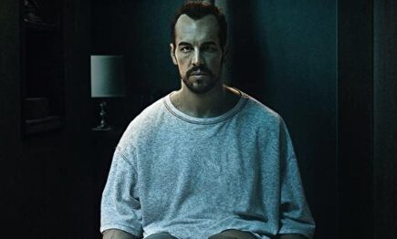 Mario Casas sorprende con su primer malo en el cine