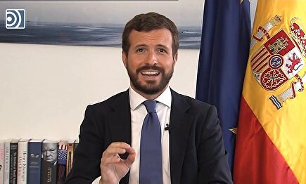 Casado defiende a Ayuso y acusa a Sánchez de "pretender derivar su negligencia a las CCAA"