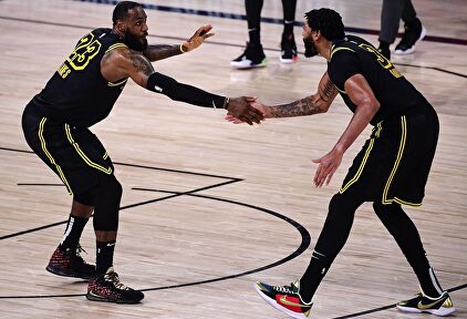 Lebron y Davis llevaron a los Lakers a la victoria | Twitter