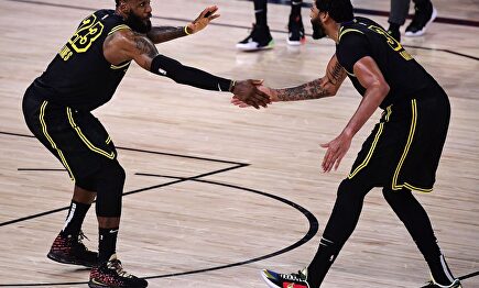 Lebron y Davis llevaron a los Lakers a la victoria | Twitter