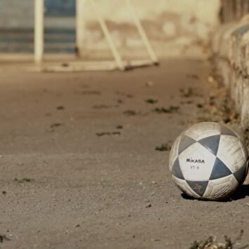 El fútbol modesto, en peligro por culpa del dichoso coronavirus | Pinterest