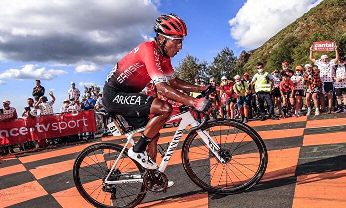 Una de las habitaciones donde se hizo el registro fue la de Nairo Quintana | Twitter