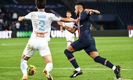 Sakai y Neymar en un momento del encuentro | Twitter